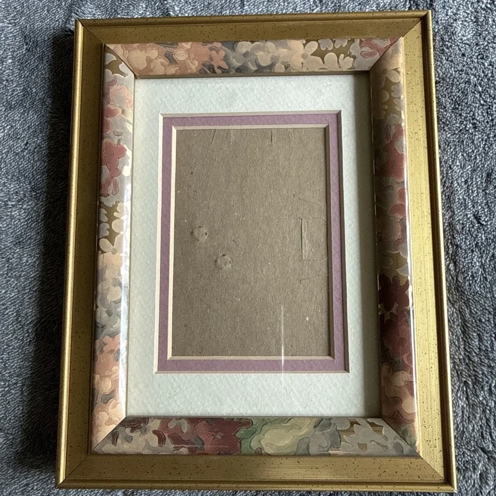 Vintage Picture Frame MCM Holds 6.5x4.5 With Matting 4.5x3
